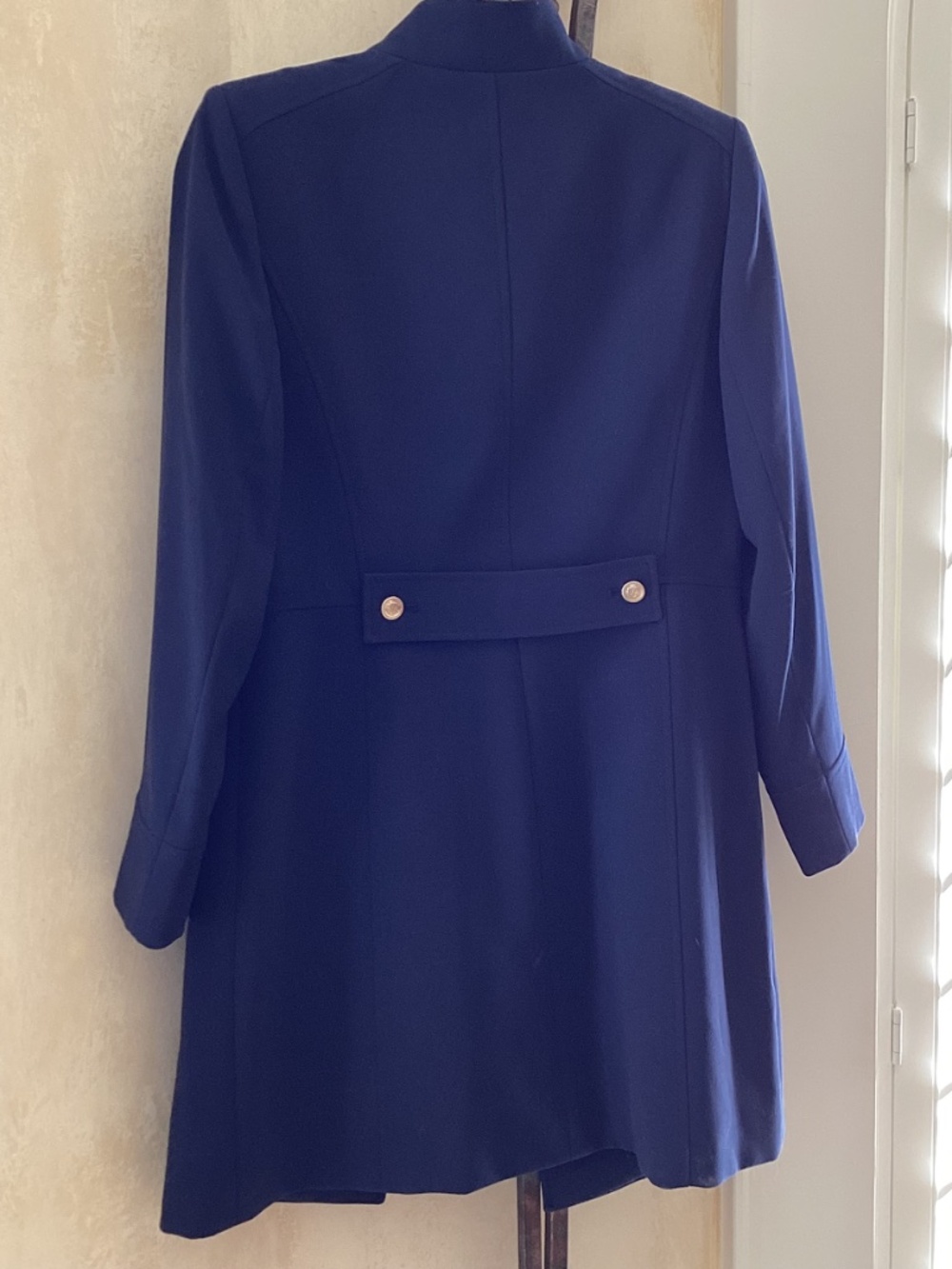 TAHARI by ARTHUR S. LEVINE - NAVY BLUE TOPPER COAT - SIZE - 6P - Picture 2 of 6